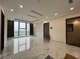 Bán căn 2PN + 1 - Sunshine City - view nội khu - nội thất cơ bản - Giá: 5.86 tỷ (có sổ)